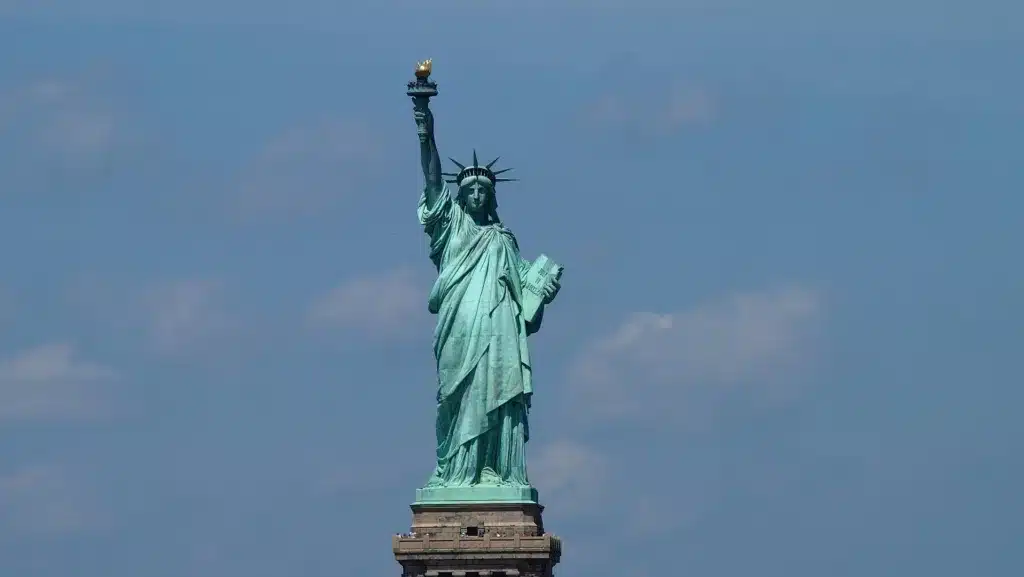 estatua da liberadade viajar estados unidos